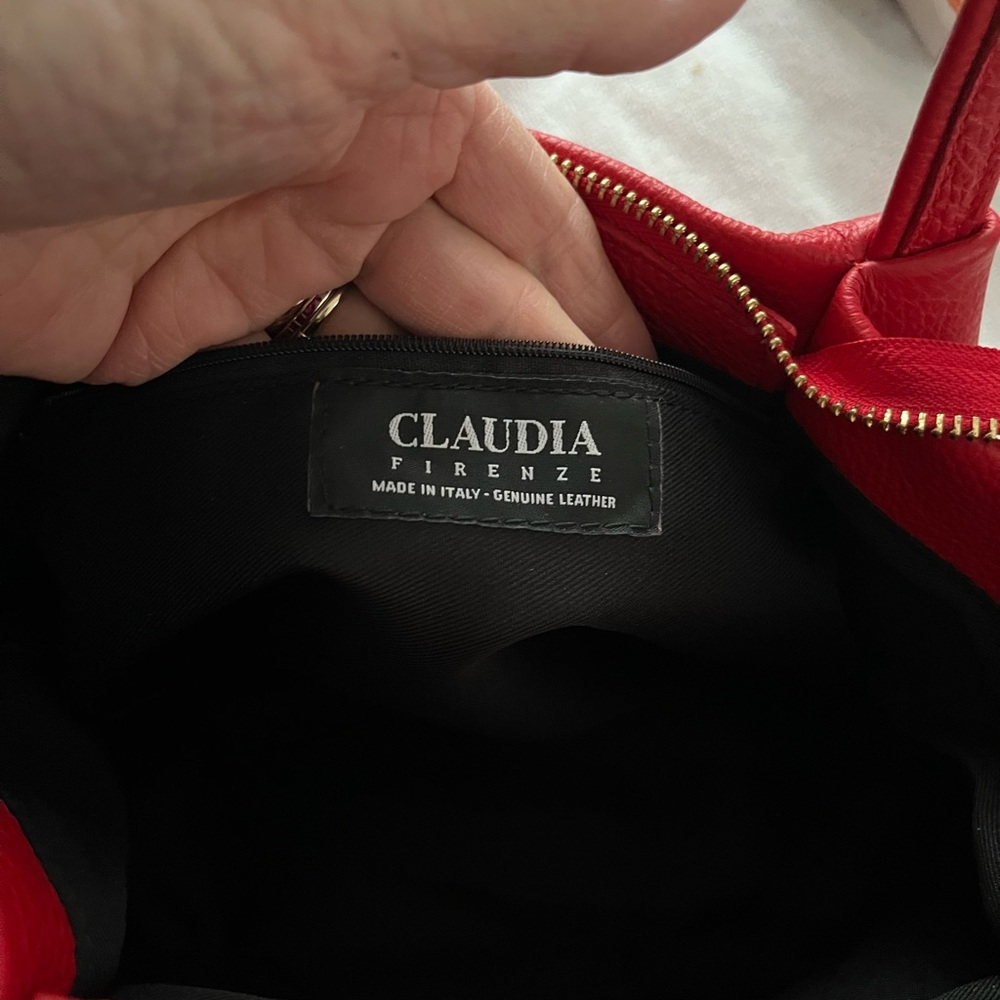 Claudia Firenze Red Leather Crossbody/Shoulder Bag - Picture 6 of 6
